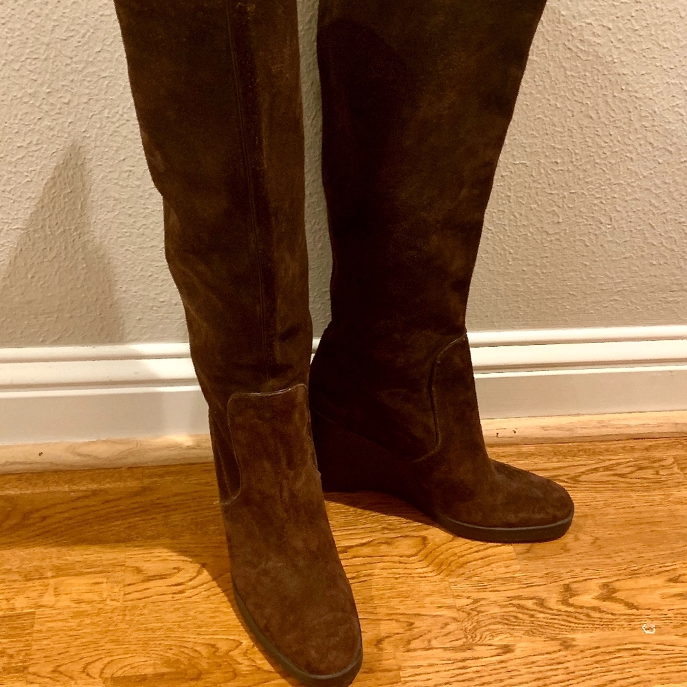 NWOT Calvin Klein Soft Brown Suede Wedge Boots